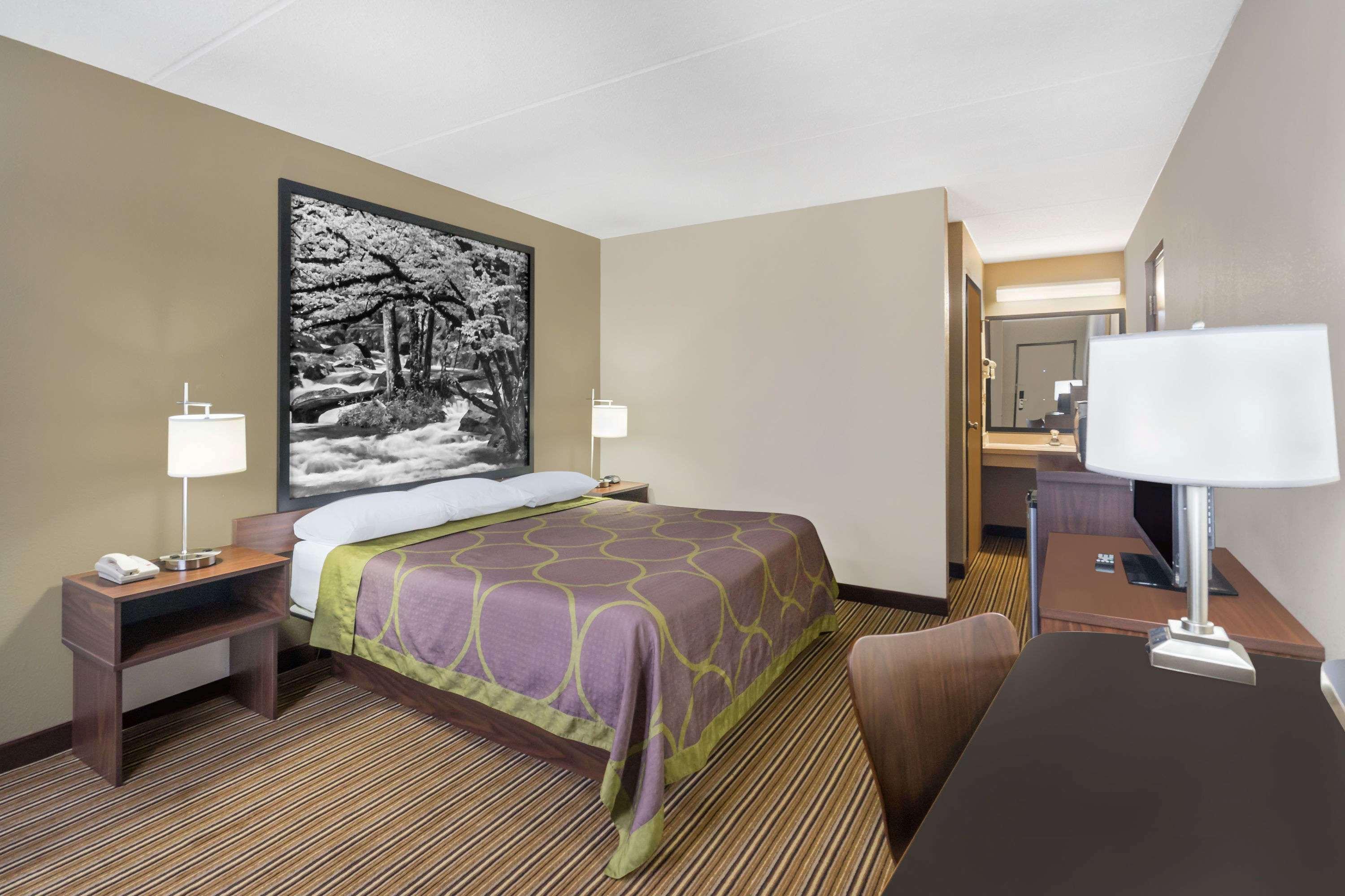 Super 8 By Wyndham Knoxville North/Powell Bagian luar foto